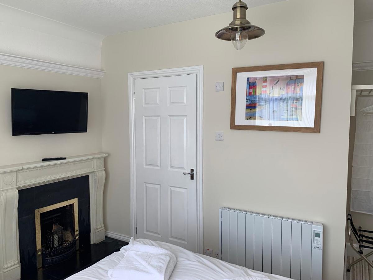Holly Trees Bed & Breakfast Seahouses Bagian luar foto