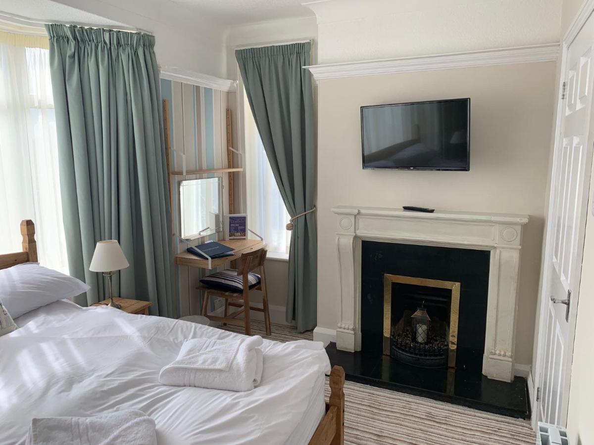 Holly Trees Bed & Breakfast Seahouses Bagian luar foto