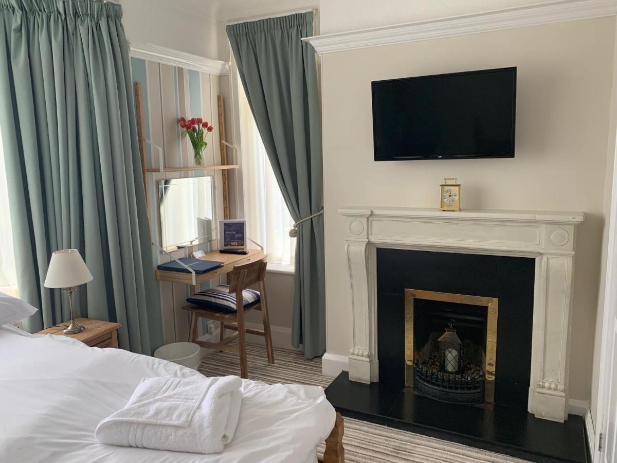 Holly Trees Bed & Breakfast Seahouses Bagian luar foto